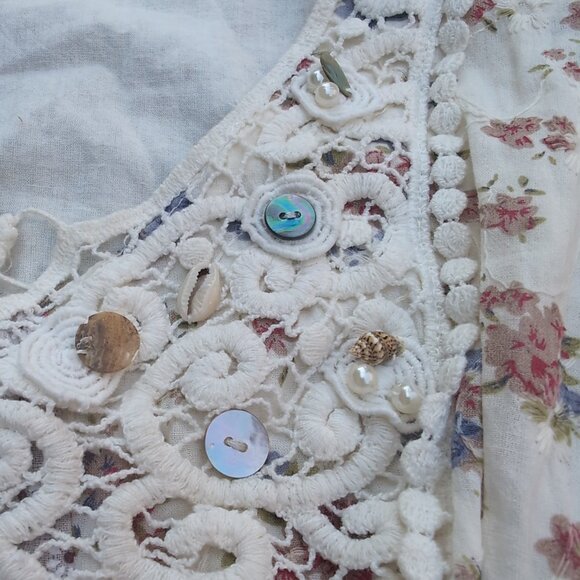 Sacred Threads Boho Short Mini Dress Women's M White Floral Tiered Seashell - Picture 5 of 9